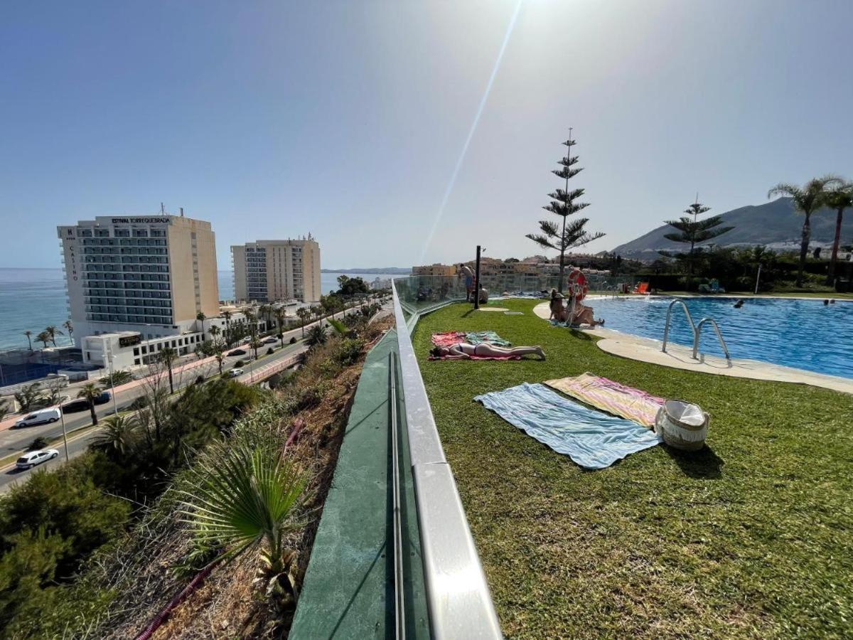 Beach And Pool Holidays At The Grand Coloso Benalmádena Exteriér fotografie