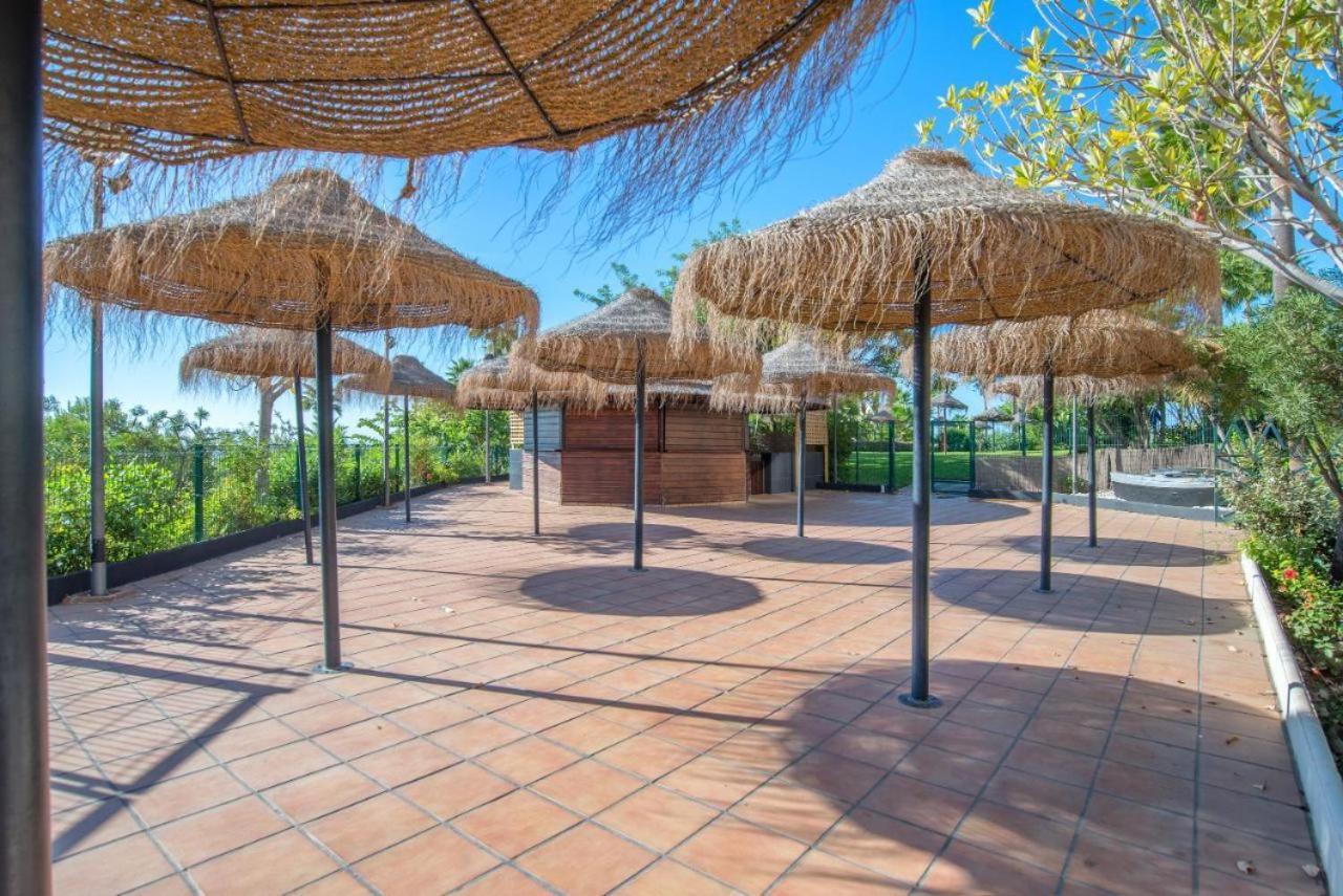 Beach And Pool Holidays At The Grand Coloso Benalmádena Exteriér fotografie